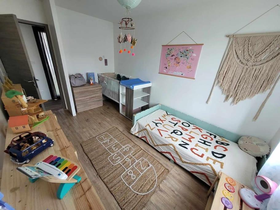 Maison Individuelle Cloturee Coutras Exterior photo